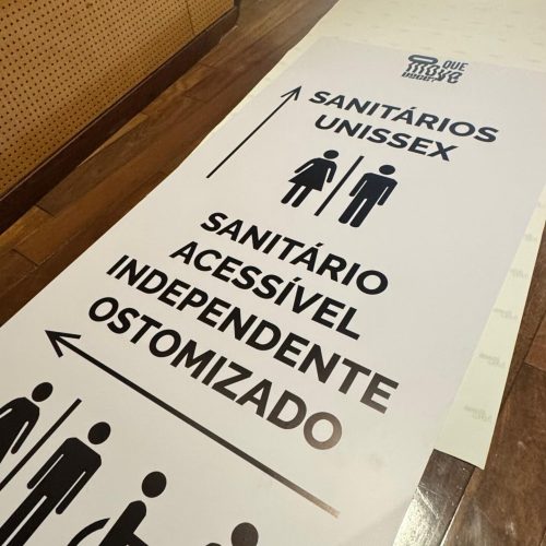 Desenvolvimento de sinalização visual acessível